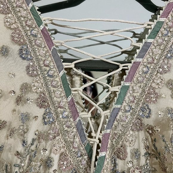 Baroque formal gown - Picture 8 of 11